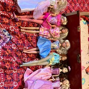7 Barbie’s as shown all in good shape